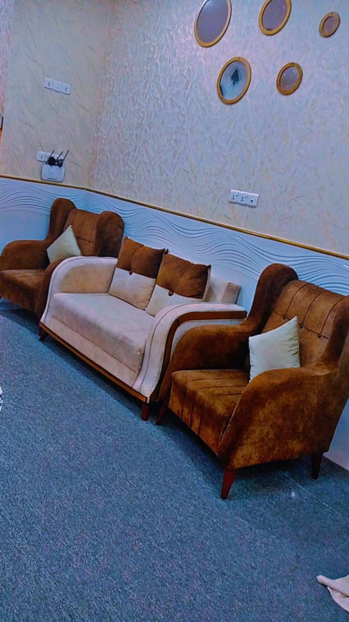 السلام عليكم قنفات لبيع سعر 370بيهن مجال قليل موقعه البصره رقم جوال ***********
