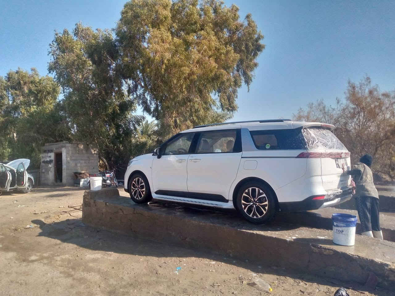 كرنفال 23 مكفولة رقم مثنى خصوصي بسمي نوع الوقود غاز بانزين مواصفات بصمه تشغيل وبصمه ٤ابواب كهربائي تبريد لمس تحديد مسار وقوف ذاتي وبعد بيه هوايه مواصفات السعر ٢٨٠ وبيه مجال ***********
