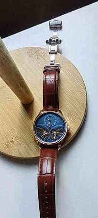 ساعات اوتوماتيك جديد ومستخدم للبيع باسعار مناسبة كلمن وسعره التواصل خا...