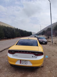 جارجر للبيع موديل 2015 مرمزه 2019 رقم ٠٧٧١٥٢١٨٥٧١