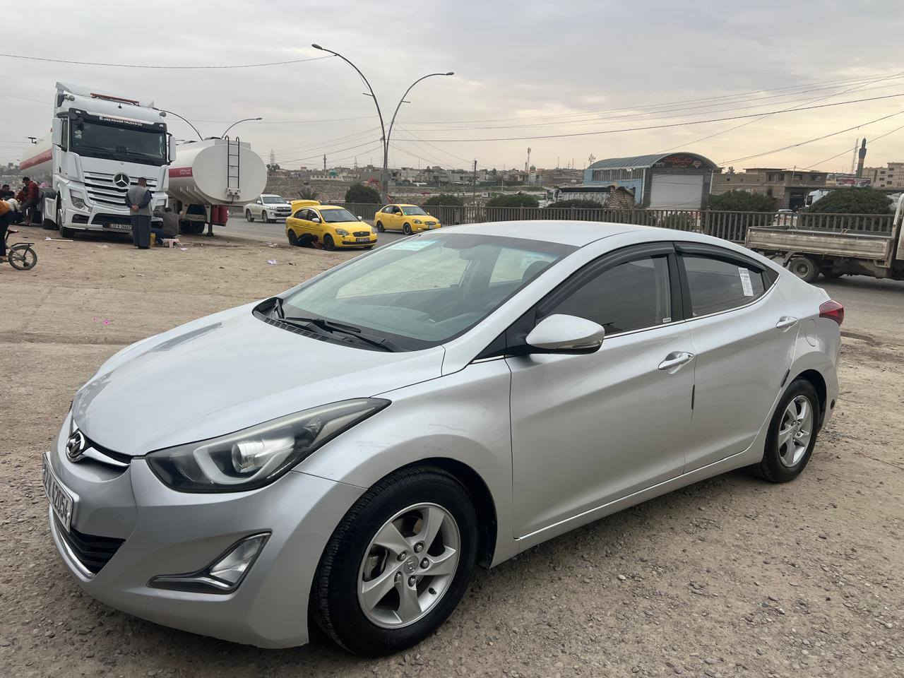 السلام عليكم 
افانتي ( السونار مرفق مع الصور )
موديل 2016 
رقم نينوى الدولي 
وارد خليجي 
كابون بأنزين 
كير توماتيك شرط
محرك 16 GDi بي نفخ 
منظومه غاز
تبريد وتدفىه 
سياره ضررها موضح بالصور السونار 
شرط التحويل 
السعر125$وبيها مجال 
🛑ملاحظه مهمه
 يرجى الاتصال من  الساعه 9 صباحأ إلى الساعه 9 مساء
#العنوان موصل الجديده شارع بغداد مجاور سنتر بغداد
#مكتب ال رزان للسيارت
***********
***********
