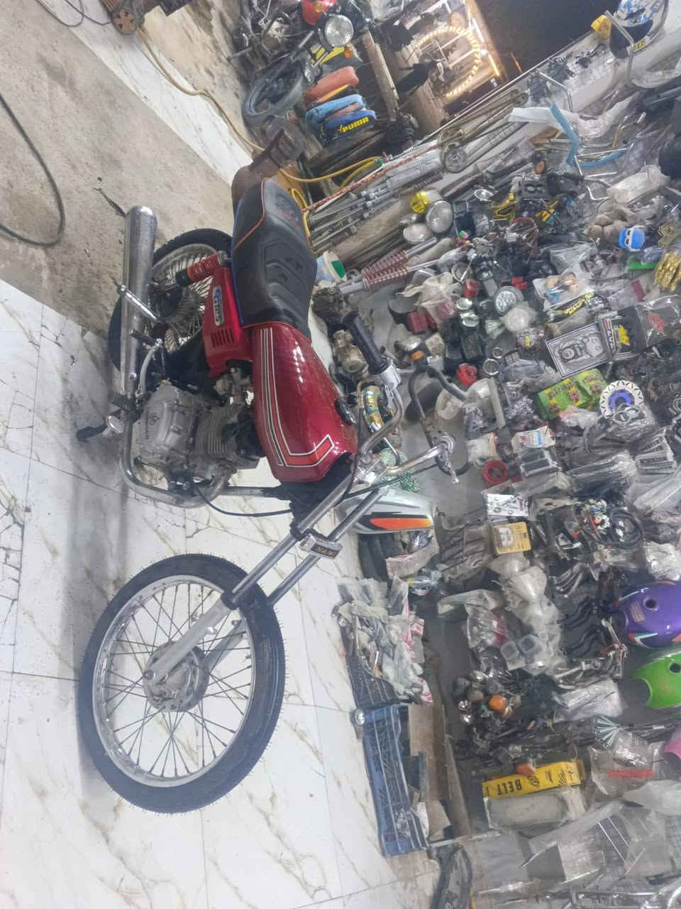 سلام عليكم ماطور كلك اللبيع الماكينه مفتوحة  السعر 325بدون راصطه وبيهة مجال حك الجية ***********واتساب
