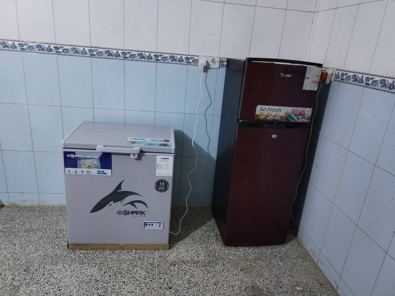 أغراض للبيع تتكون من طباخ َ ومجمدة وغسالة وسنك وثلاجة مكاني الدورة طبعا الأغراض جديدة استعمال قليل لتواصل معي خاص رقمي ***********
