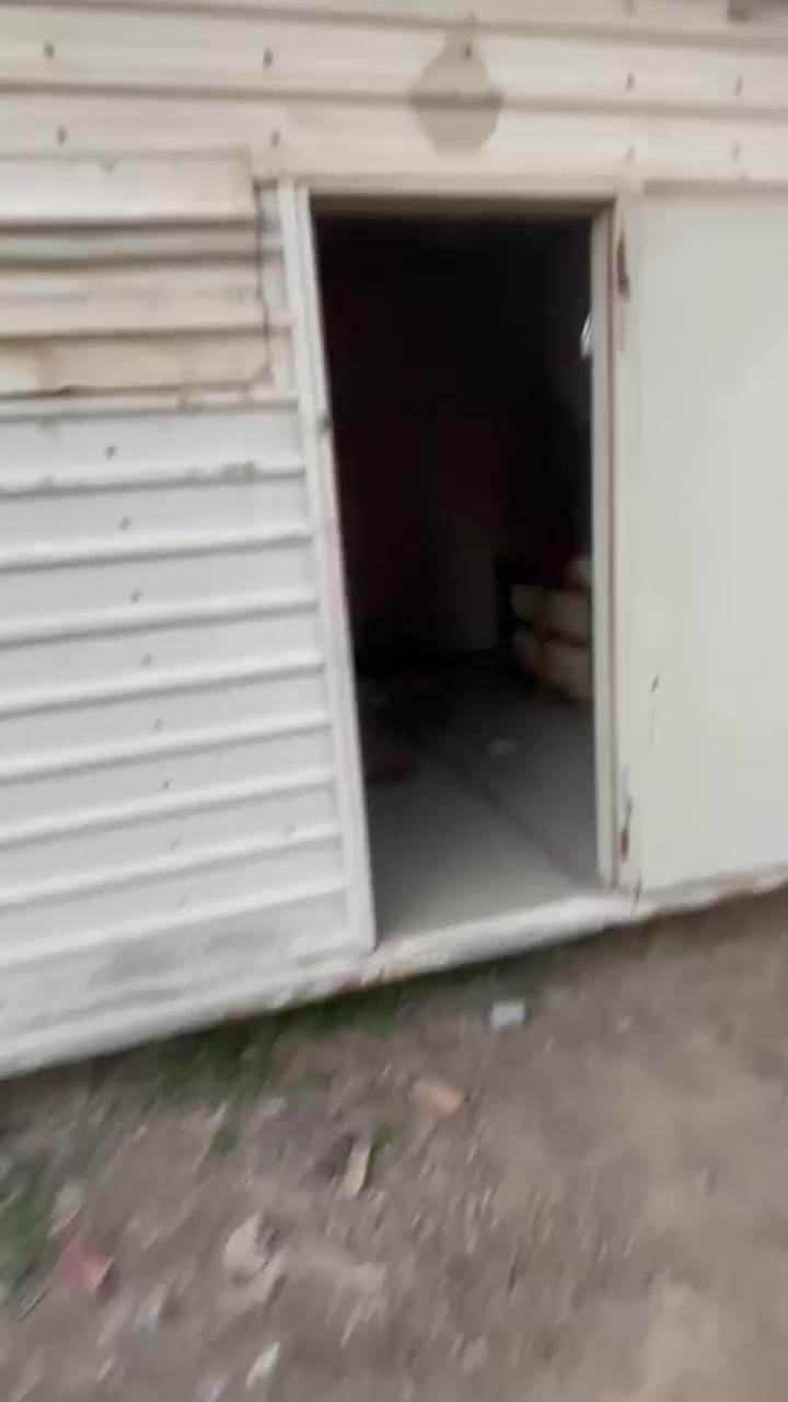 كرفان مستعمل نوع تركي
الطول 8 امتار .. العرض 4 .. ارتفاع 3 
كهربائيات من الداخل والخارج كامله مابيها اي نقص
للاستفسار ***********
السعر 1500 وبي مجال
