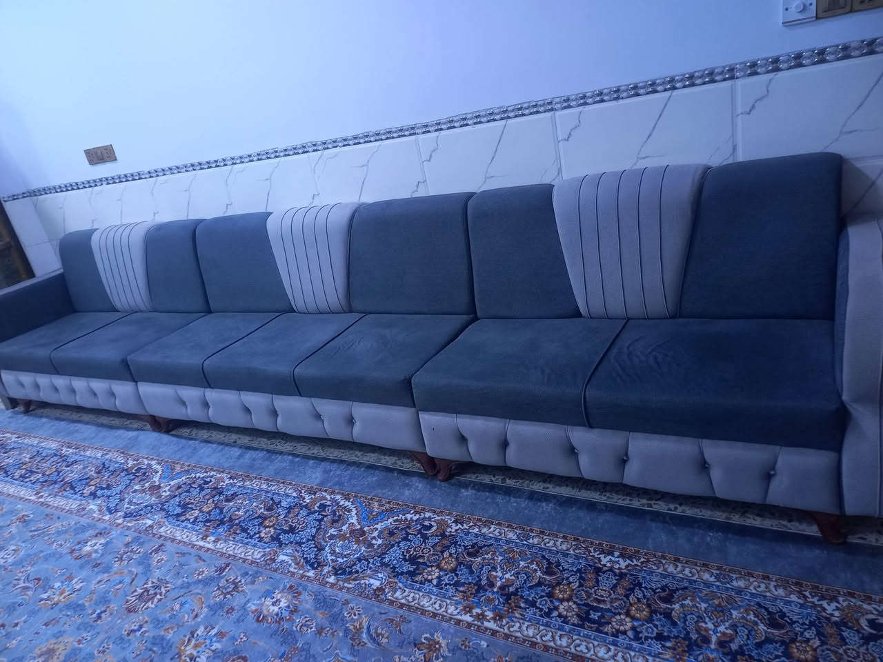 تخم ديوان بعده  جديد 17 مقعد مع زاويتين للإستفسار الاتصال ***********
