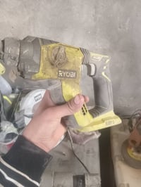 عطل • شلع • إلكترونيات