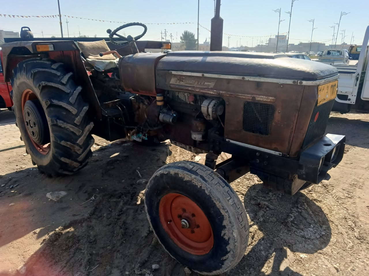 سلام عليكم من رخصت مدير الكروب البيع عنتر موديل87 رقم وسنويه بدون تحويل راعيه موجود بس بيعه بدون تحويل سعر5500مكينه مكفوله كير محرك هودرليك صدر جديد باور جديد تايرات نضاف***********
