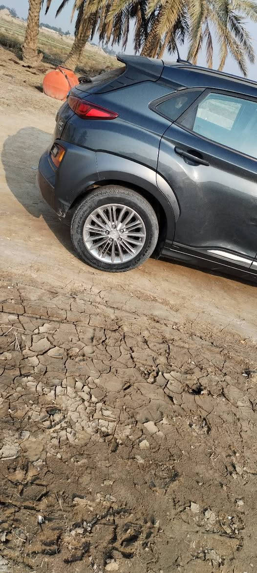 كونه ٢٠١٨ خليجي رقم انكليزي جديده السياره كفاله 
رقم واصط انكليزي سياره بل كارتون خليجيه السعر145
مكان بابل ***********
