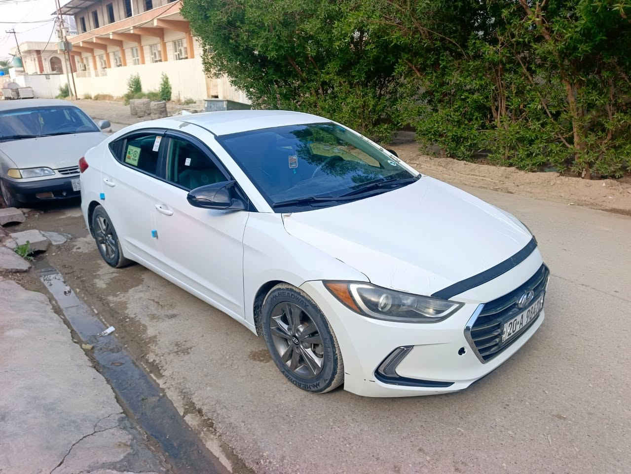 للبيع النترا 2017 وارد امريكي
مكينة 2000 دوش 
لون أبيض 
رقم ديالى دولي تحويل مباشر 
زنون ابيض عالي و ناصي
شاشة اندرويد
تحكم استيرن 
ويل كب

كير مكينة خير من الله 

بدون دواخل وبدون ايرباك 
بيها اماكن واكع صبغ 

السيارة جاهزة و ماناقصها شيء 
السعر 120 ورقة وبيها مجال 

مكان السيارة ديالى 
بعقوبة 
للتواصل 
***********
