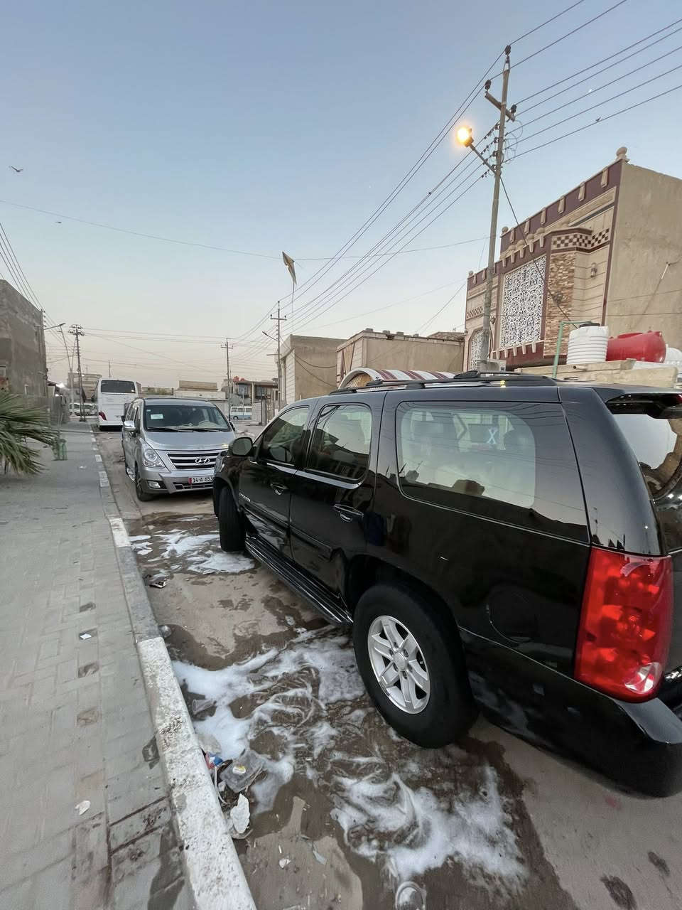 يوكن 2009 سياره فول مواصفات كشنات كهربائيه فتحه مرايات شفط شاشه كار بلي السياره جاهزه من كلشي تايرات 100/100ويل كب بلادي بدي نضيف كلش مآبي زلق سياره كفاله عامه بيه فقط تبديل مدكر امامي السياره أدوات بدون كصه سعر 120وبيه مجال عنوان بصره زبير رقمي ***********
