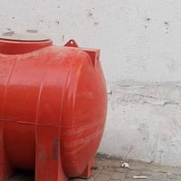 تانكي ماء 500لتر ملحوم قليل بحاله جيده كويتي الصنع للتواصل 07818161320