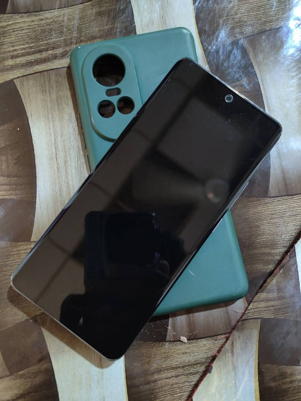 سلام عليكم
للبيع الجهاز OPPO Reno10 Pro5G
ذاكره 256 عشوائيه 12+12 الجهاز وحش 
بي ملاحضه واحده فطر بلضهر وتبدل ب10الاف وماأثر عله الشاشه ابد سعره 350 وبي مجال بسيط 
رجأن لا تعامل اذا موشراي ولا تكسر بسعره 
مكاني ابو غرق 
رقم ***********
