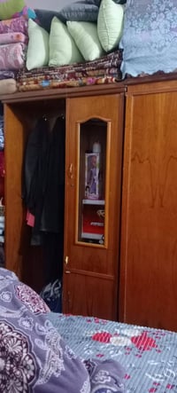 غرفة • نجارة قديمة • قابلة تفاوض