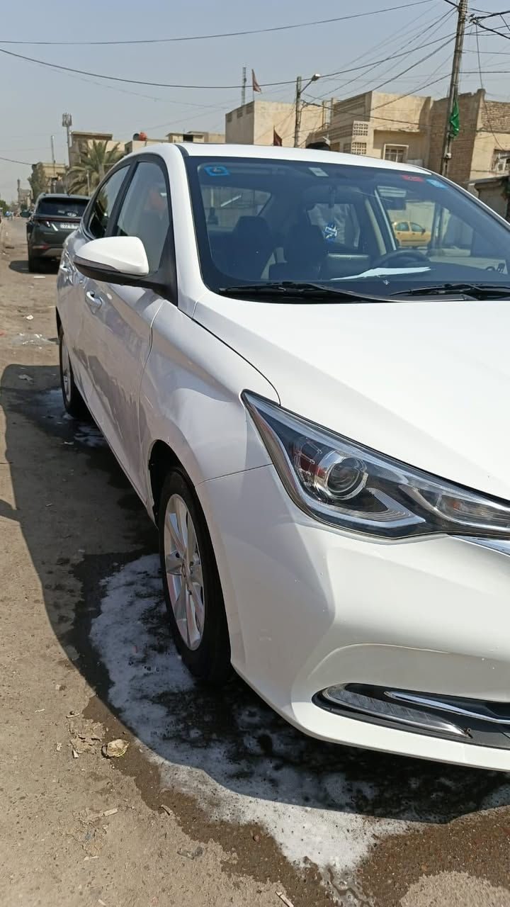 سلام عليكم جمعه مباركه
شانجان الـ سفن للبيع موديل ٢٠٢٣ 
ممشه السياره تقريبا ١٢٠ 
بيها باب الي وره الصدر مضروب بعده ممصلح 
وباب وجاملغ الصدر بيه بارد 
مكان السياره بغداد السعر ٨٤ وبيها مجال حق الجيه 
الرقم *********** متوفر واتساب
