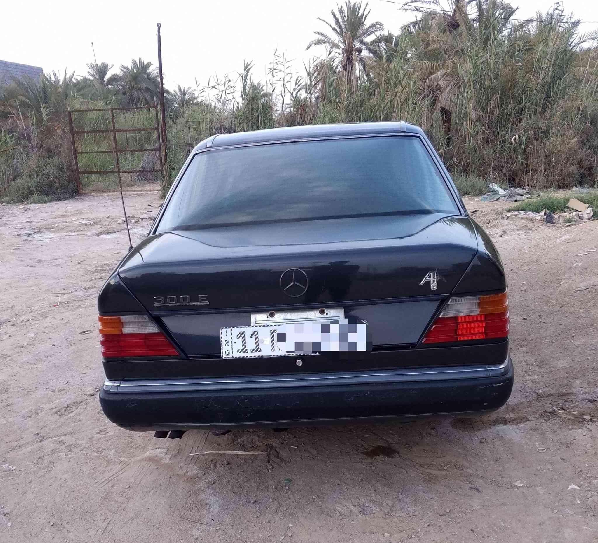سلام عليكم للبيع مرسديس موديل 1991مشروع وطني سنويه 2029 وسياره بسمي تحويل مباشر 
تفاصيل سياره 
محرك عنكبوت وكير بلاد كفاله 
قواعد بلاد سليمات غرفه نظيفه 
بيهه شوخوت ناعمه 
سعر 73وبيه مجال 
رقم الهاتف واتساب ***********وانا خادم
