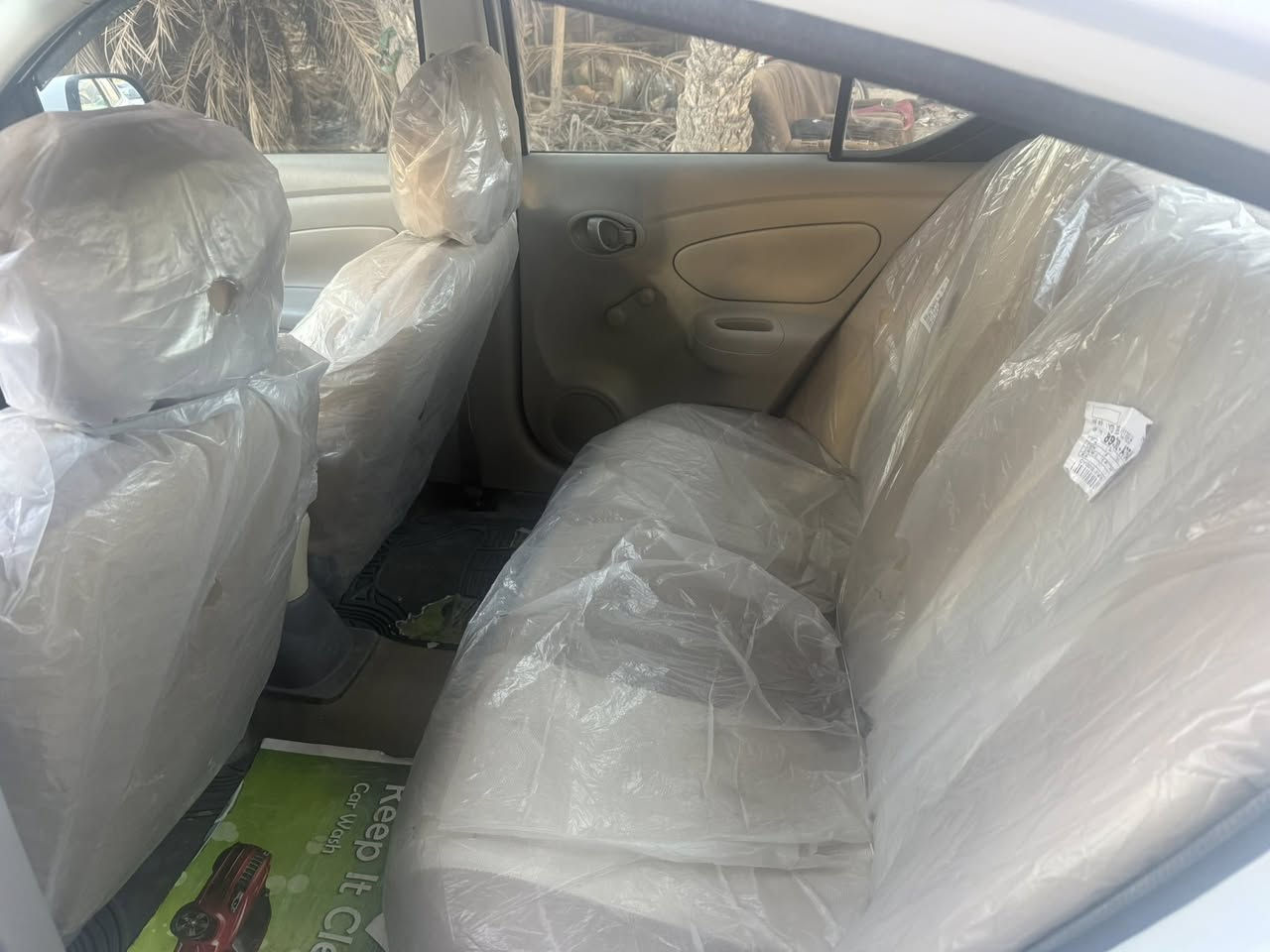 السلام عليكم نيسان سني هندي بليته زركه موديل 20رقم بغداد بااسمي تحويل ثاني يوم ثاني يوم مكفوله من الصبغ والتبديل ماعده چاملغ خلف السائق بي بارد سياره عليه ادامه كامله قبل سبوع سويته يم بلال نيسان صدر جديد تخم تاير جديد سياره ماناقصه اي شي ماشيه 72سعرها 110وبيه مجال حق الجيه ***********مكان السياره بغداد الغزاليه
