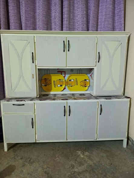 كاونتر 3قطع 200
طباخ شغال 60
زولية 6ب3 سعر 75
العنوان جغيفي ثانية ***********واتساب فقط
