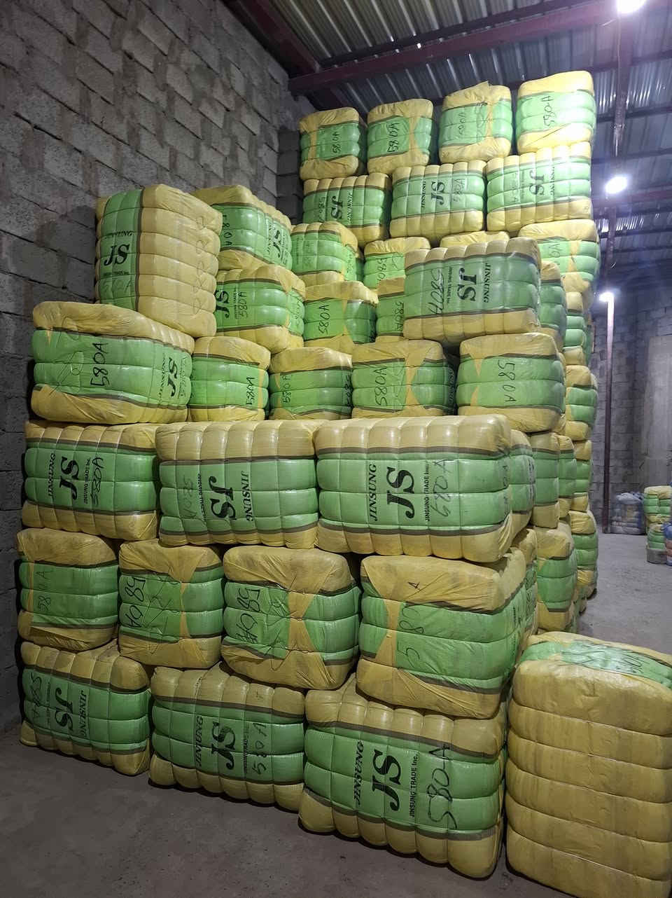 ❤️ اللهم صلِ على محمد وآل محمد ❤️ 
اليوم اشوفكم الأصناف الي وصلتي بالجديد 😍👑 
كدامكم الأصناف شوفوها و اي استفسار راسلوني و ما يكون خاطركم الا طيب 🙏🍃
***********
***********
يوجد خدمة توصيل 🚚 لجميع محافظات العراق 🇮🇶
