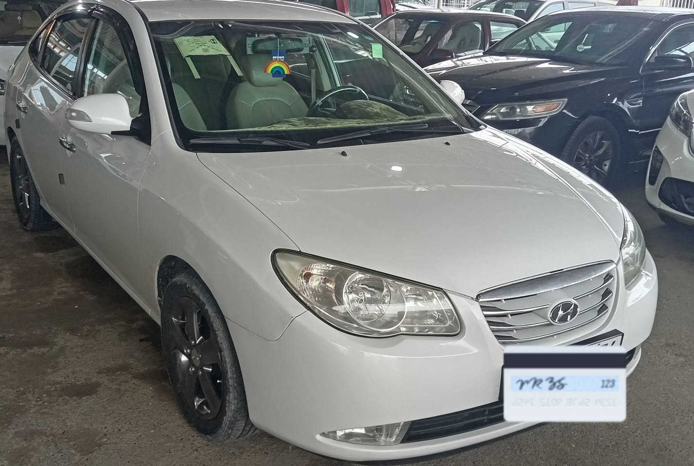 بًسِـمً أّلَلَهّـ أّلَرحًمًنِ أّلَرحًيِّمً 
للبيع هونداي النترا 2010  لون ابيض رقم أربيل دولي  شرط التحويل والوكاله... 
سياره خير من الله حيل حلوه واحلى من الصور
مواصفات 
محرك 1600ما مفتوح خير من الله لا تبخير ولا تنقيص 
كير شرط بدون كل عيب صدر جديد
تبريد ثلج تدفئه نار سياره جاهزه مجهزه بدون نقص…
السياره كفاله عامه قطره صبغ ماكو …
السعر127 وبيها مجال 

العنوان موصل جانب الايمن 
رقم الهاتف 
***********
