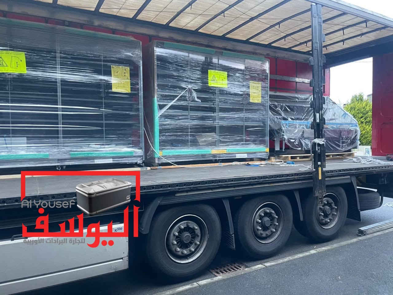 � وصلت حديثاً برادات عمودية الألمانية الأصلية 🇩🇪❄️

نوفر لكم برادات عرض عمودية عالية الجودة من ماركة carrier الألمانية، بتقنية الإنفرتر الموفرة للطاقة وجهاز تبريد داخلي قوي وعملي.

✅ متوفرة بنظام الأبواب الزجاجية
✅ ومتوفرة أيضاً مفتوحة بدون أبواب
✅ تبريد ممتاز وتوزيع متساوٍ للبرودة
✅ استهلاك كهرباء اقتصادي
✅ تصميم عصري مناسب للسوبرماركت والمولات والمحلات التجارية
✅ جودة أوروبية واعتمادية عالية

📍 مناسبة لعرض:
🥤 المشروبات
🥛 الألبان
🍫 المواد الغذائية
🥗 المنتجات المبردة

للاستفسار عن المقاسات والأسعار التواصل عبر الواتساب او الاتصال ***********

Carrier Germany
تبريد قوي • توفير بالطاقة • جودة أوروبية ❄️🇩🇪
