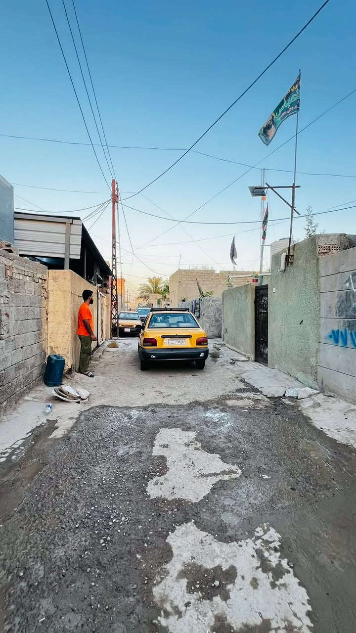 بيت للبيع في منطقة الوردية (حي الرسول)
تفاصيل العقار:
 المساحة: 100 متر مربع.
 الموقع: بغداد - منطقة الوردية - حي الرسول.
💰 السعر والاستفسار:
 السعر: يُرجى التواصل على الخاص (دايركت) لمعرفة السعر.
 للمزيد من التفاصيل والاتصال المباشر:
📞 ***********
