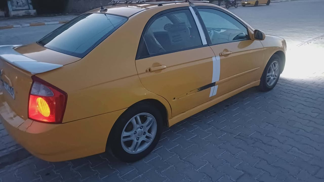 سياره سيراتو للبيع موديل ٢٠٠٩ سياره جاهزه بالشرط وكامره وشاشه ودوشمه متومه متومه رقم وسنويه عظم عاج المكان صلاح الدين السعر ***********
