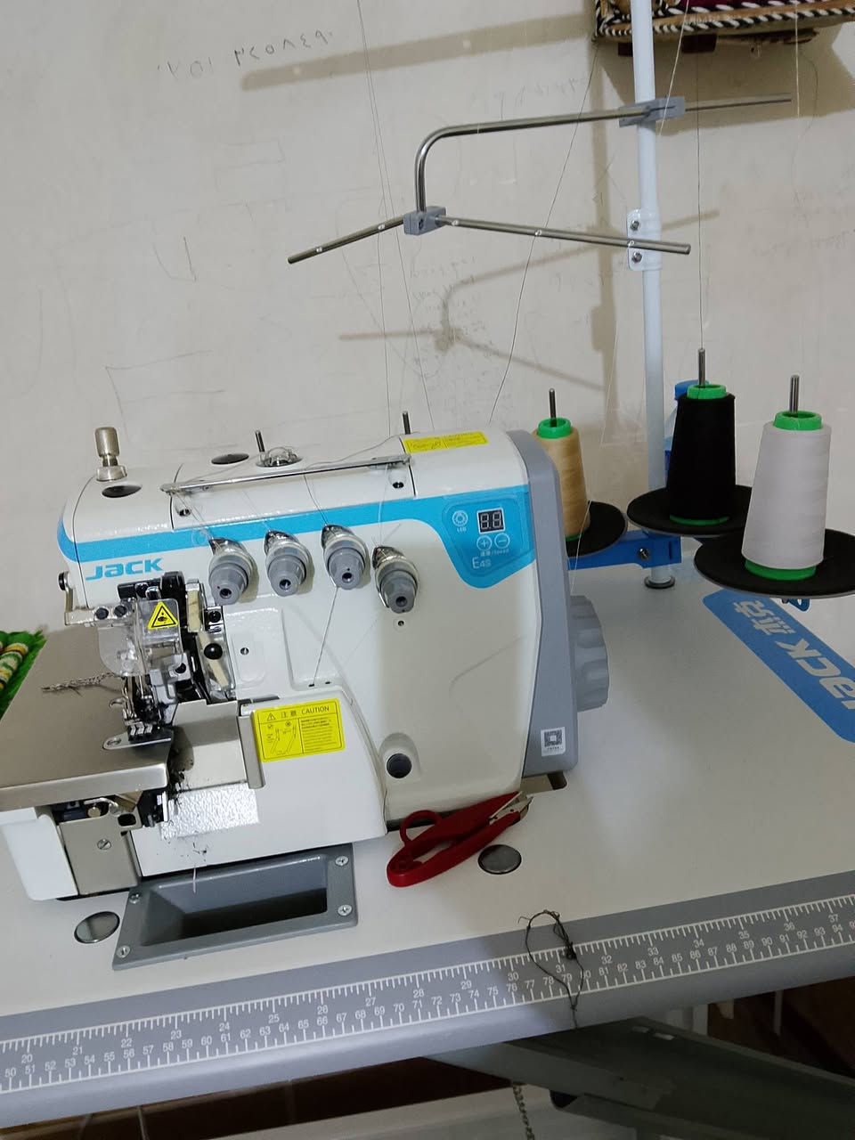 سلا عليكم عندي مكينه خياطه للبيع مع اوفر الواحد 500الف بل كارتون لل  ستفسار اتصل***********2
