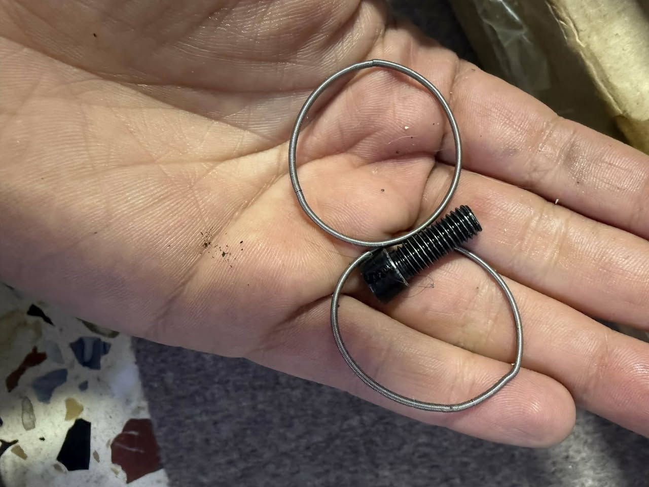 دبل مستخدم شبيه نقص كامل ماعرف طلع هيج اليفيده ينطي سعر ابيع على وضعه


**إذا كنت صاحب هذا الإعلان وتريد حذفه لأي سبب، رجاءا أرسل رسالة إلى الدعم الفني**