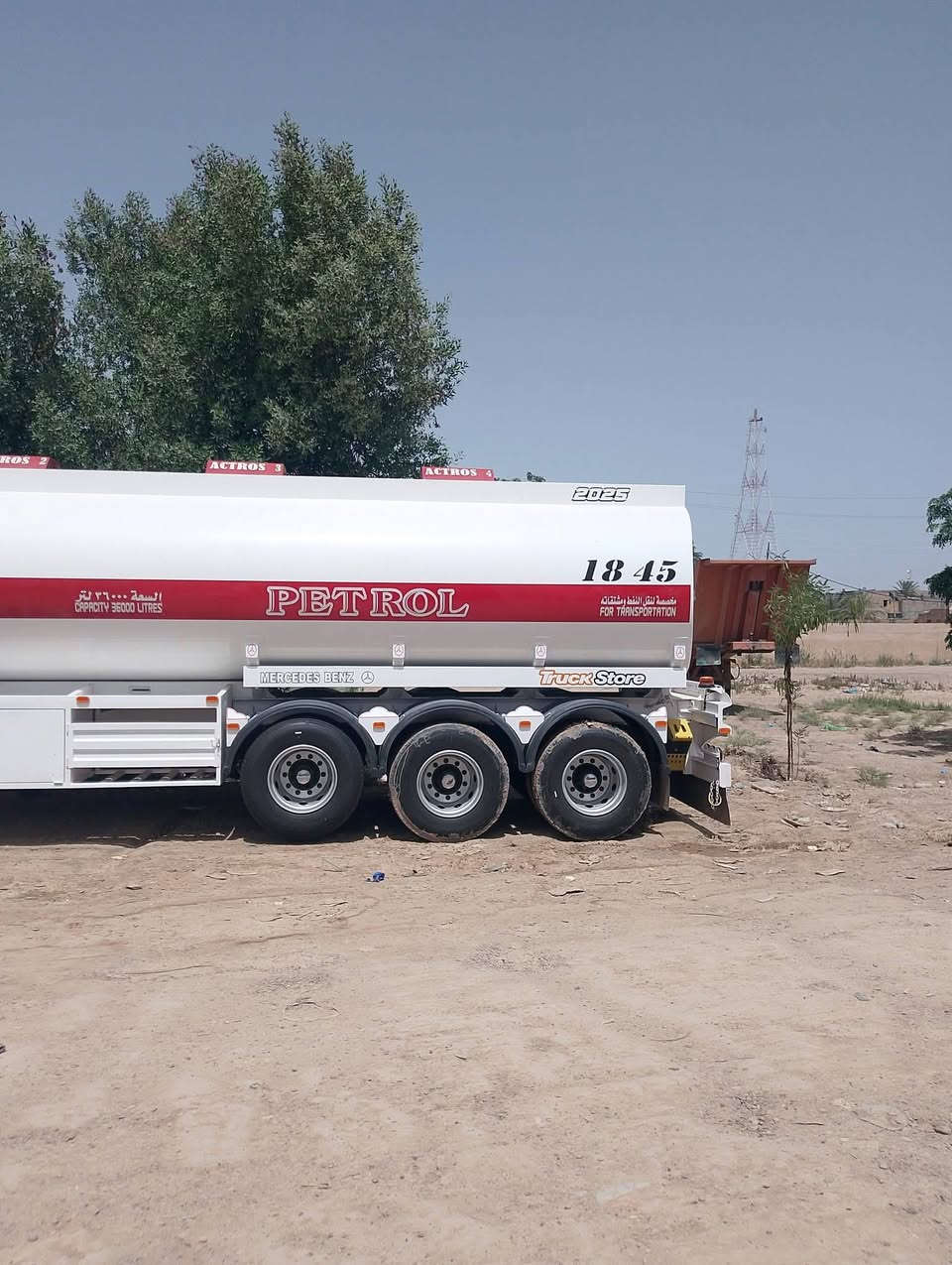 السلام عليكم 
اكتروس وحش للبيع 
الحجم 45.     18
الموديل    2016 
تناكي     حازم صفر شغل درجه اوله  بكلايت سراوين 
تايرات رجه اوله وياله كروم نيكل 
فول مواصفات كفاله عامه 
للاستفسار ***********
