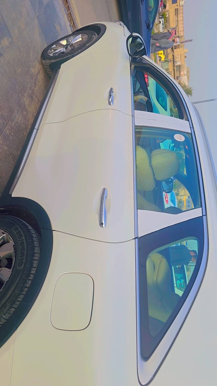 ياالله
السلام عليكم ورحمة الله وبركاته 

سورنتو خليجي ١٩ كامل مواصفات عدا البانوراما مكفول من الصبغ والتبديل  عدا بارد بسيط موضح بالصور 

السعر ٢٣٥ 🔐
الاستفسار اتصل او واتس***********
