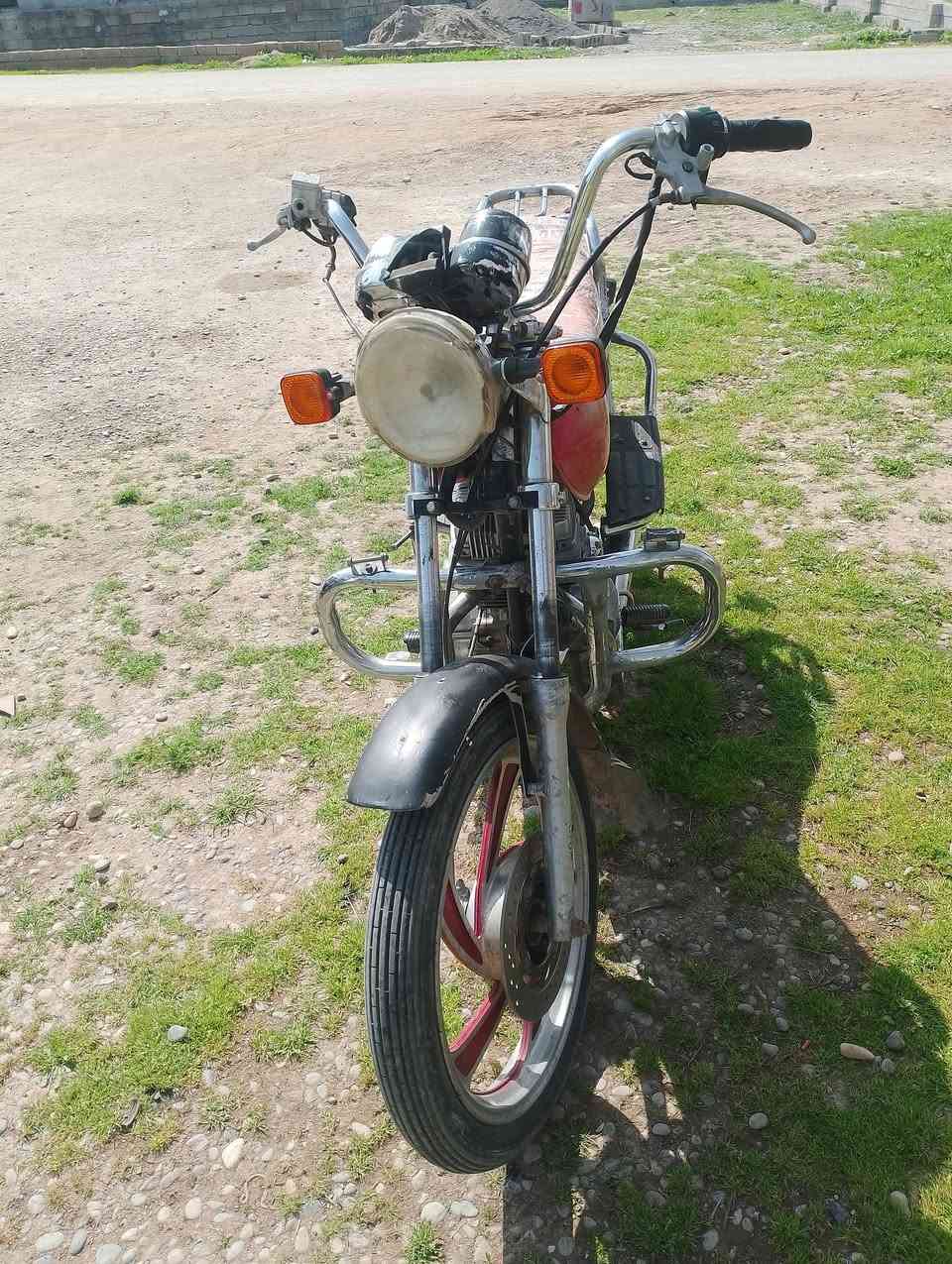 يوجد موطور جني للبيع كلو شغال السعر 300 وبية مجال الرقم ***********
