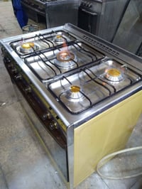 صيانة طباخات • قطع غيار • خدمة ٢٤ ساعة