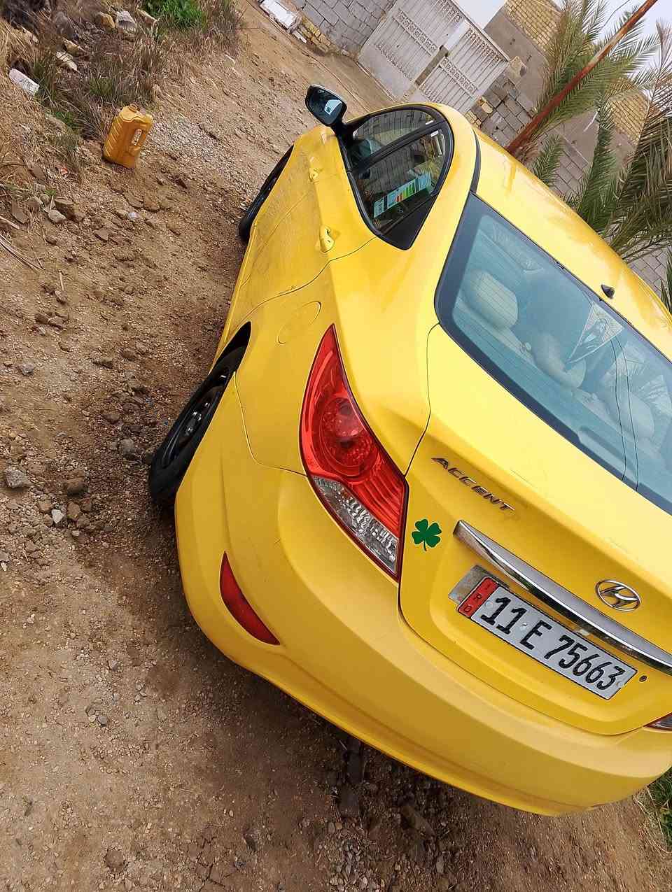 سلام عليكم اكسنت 12 خليجي بيه جاملغ معمر نفسه وبيه بعظ المحلاحظات غرفه جديده محرك 600 حداديه نص عمر تخم تاير سعر 78 وبيه مجال عنوان سياره دوانيه عفك ***********
