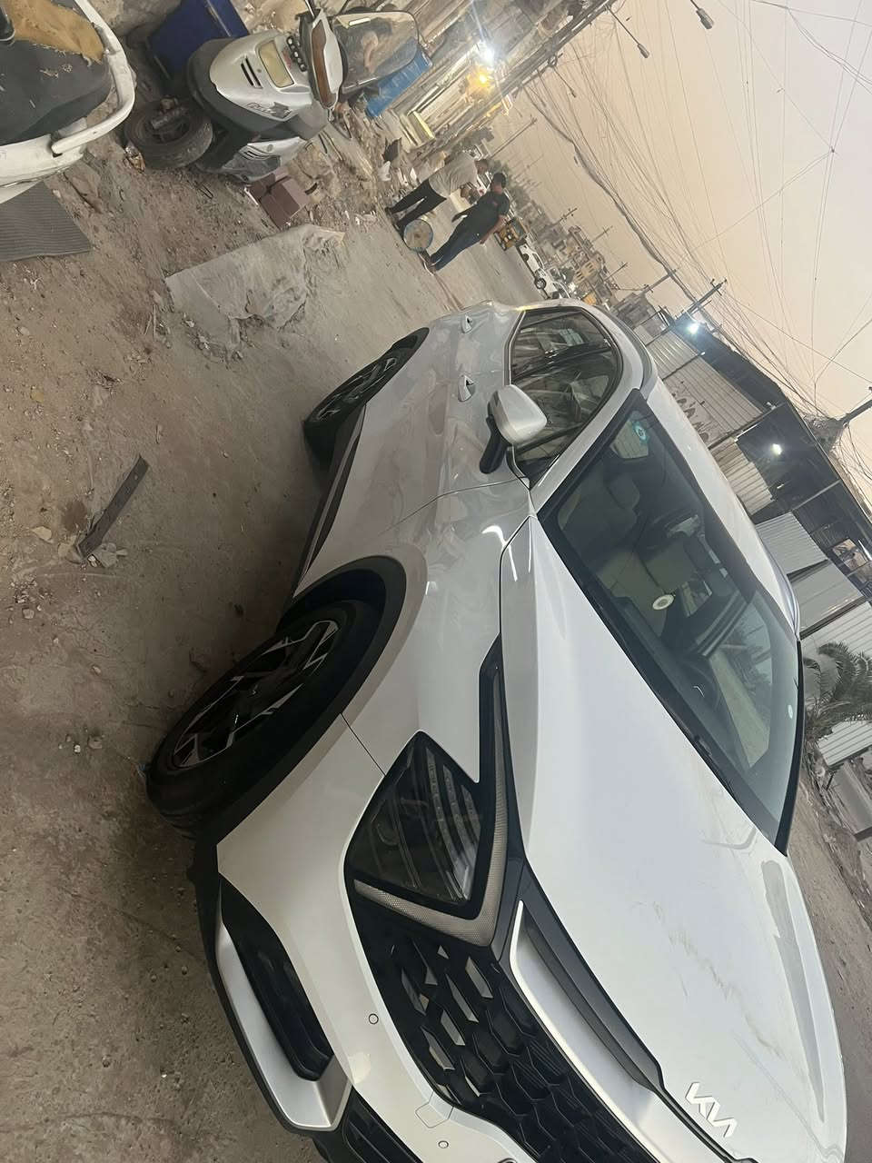 سبورتج خليجي موديل 2025 ماشيه 18 ألف أخت الزيرو فول مواصفات عدا الفتحة والكشن مخمل السعر 240$ رقم بغداد ومكانها بغداد*********** 
للتواصل
