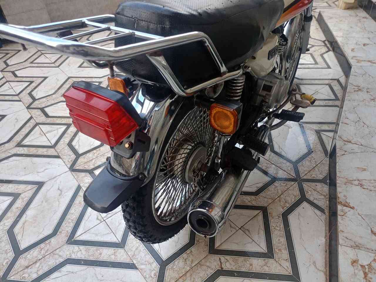 سلام عليكم  دراجة تايكرللبيع موديل 2021 
وراق 5 اصولي كهرباء كله شغال 
شغل وطلع واسط العزيزية 
***********
