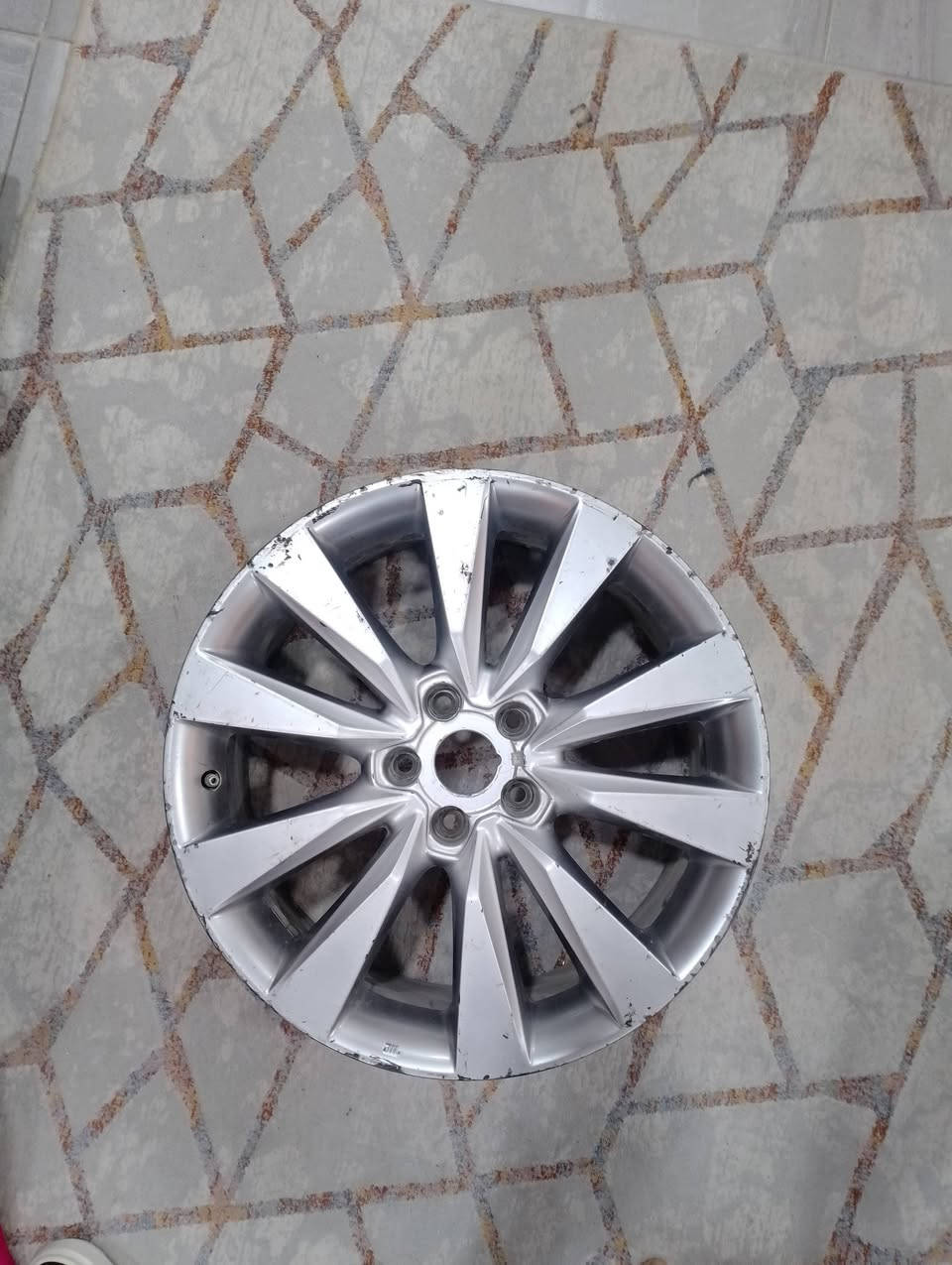 السلام عليكم ويل كب تك واحد ازيرا حجم 19 موديل 2013 مكاني البصرة بي قليل من الشخوط بدون اي عواج قيم وأخذه 
***********
