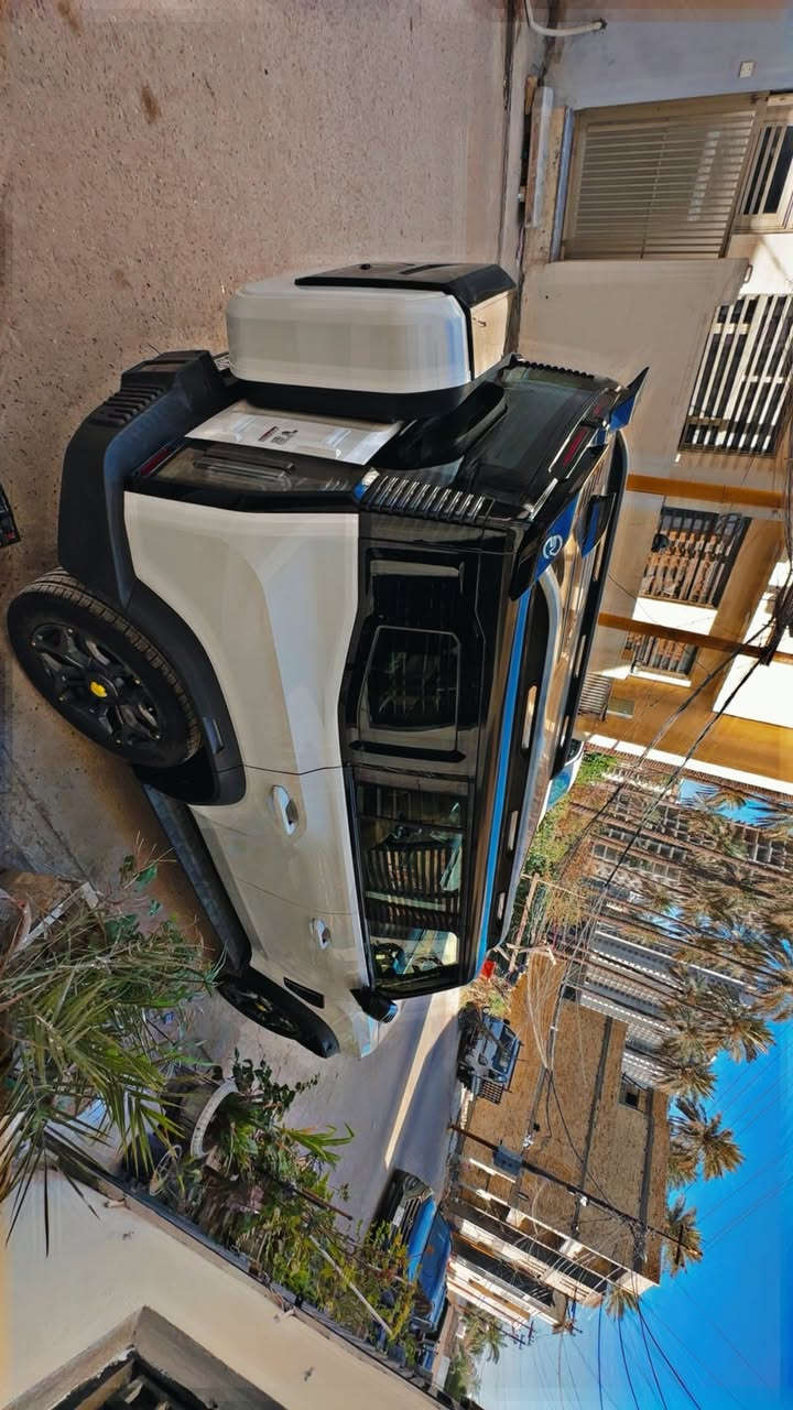 جيتور T2 2025
جيتور T2

الموديل: 2025 (هارلم)

العداد: 33كم قابل للزيادة 

اللون:   ابيض. داخل عسلي

المحرك: 4 أسطوانات L 2.0 تيربو 254 حصان حقن مباشر

عزم الدوران (نيوتن-م): 390

ناقل الحركة: اوتوماتيكي دبل كلاتش من 7 سرعات

نظام الدفع: نظام دفع رباعي متطور من BorgWarner

الضمان الأساسي: 6 سنوات وعداد كيلومترات مفتوح

ضمان المحرك: 10 سنوات او 1،000،000 

بعدها داخل الضمان و الصيانة كلها داخل الشركة 

المواصفات:

*فتحة سقف بانوراما 1.1م

*إطارات قياس 20 إنچ

*الصندوق شفط

*الشباك الامامي المضاء  بجيتور 

*مثبت سرعة مع رادار تفاعلي

*نظام القيادة شبه الذاتية

*نظام الكبح التلقائي في حالة الطوارئ

*نظام تحذير الاصطدام الامامي والخلفي

*كاميرات محيطية 540 درجة

*حساسات أمامية وخلفية

*نقطة عمياء

*نظام تحذير مغادرة المسار

*نظام المساعدة للبقاء في المسار

*شاشة التحكم بقياس 15.6 إنچ

*شاشة القيادة بقياس 10.25 إنچ

*نظام صوتي متطور 12 سماعة من Sony

*نظام أبل كاربلاي وأندرويد أوتو لاسلكي

*نظام اوامر و تحكم صوتي

*مقصورة الركاب من الجلد الفاخر والكنتارا

*مقعد السائق والراكب كهربائي

*مقاعد السائق والراكب مبردة

*مقاعد السائق والراكب مزود بذاكرة لحفظ 3 وضعيات الجلوس

*إنارة ترحيبية مع إنارة محيطية متعددة الالوان

*عتبات الأبواب مضيئة

*مصابيح أمامية وخلفية أوتوماتيكية LED 

*التكيف التلقائي للضوء العالي

*نظام تقليل الضجيج النشط مع زجاح مزدوج

*المرايا الجانبية قابلة للطي كهربائياً ومدفئة

*دخول ذكي و تشغيل عن بعد

*خاصية إغلاق نوافذ وفتحة السقف عن بعد

*شاحن هاتف لاسلكي سريع

*نظام تنقية الهواء PM2.5 وفلتر N95

*مسند الذراع الوسطي مع ثلاجة

*انماط قيادة متعددة للطرق الوعرة

*وسائد هوائية امامية و جانبية عدد 6

*ماسحات الزجاج الأمامي مع حساس للمطر

*دوسات جانبية

*نظام الفرامل الأوتوماتيكي Autohold

*نظام التحكم بنزول المنحدرات

*نظام المساعدة لصعود المرتفعات

*نظام مراقية ضغط الاطارات
 الاضرار—- شبر صبغ  حافة البنيد
السعر 250$ وبيهه مجال

مكان السيارة بغداد /المنصور

***********التواصل ع الرقم واتساب
