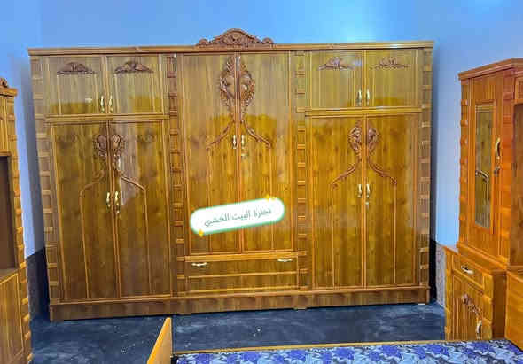 #ادللكم دلال كل يوم انزلك #موديل وشكل جديد 
#ضمن اصباغ الصاجي اكيد من معمل ومعرض نجارة البيت الخشبي 
#غرفه  نوم 6 ابواب طابقين موديلات مختلفه مسرح وتوج زان مصري 
الاسعار حسب الموديل اختار الموديل اليعجبك وتدلل
نشتغلك حسب الطلب 
الاسعار من مليون و950 الى حد 3 ملاين و650

#العنوان #الانبار #قضاء #هيت شارع معارض السيارت خلف #الگراج الموحد مقابل علوه الخضار سابقا مجاور معرض حامد نصيف 
توجد لدينا خدمه شد ونقل #مجانا لجميع محافظه الانبار 
*********** نجارة البيت الخشبي
