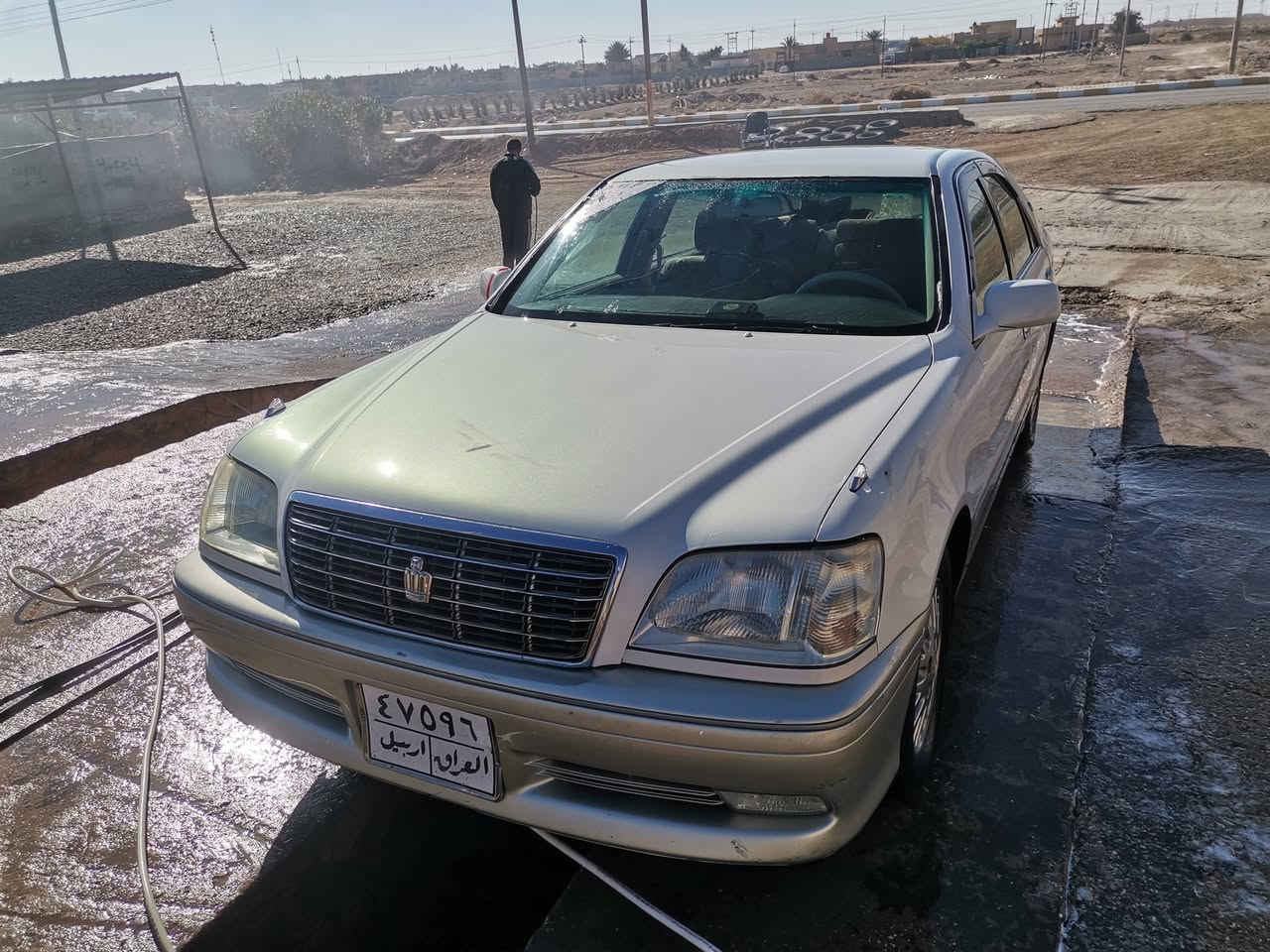 السلام عليكم
للبيع سياره كراون ملكه
السياره نضيفه مانقصها شي
السعر $38
***********
***********
