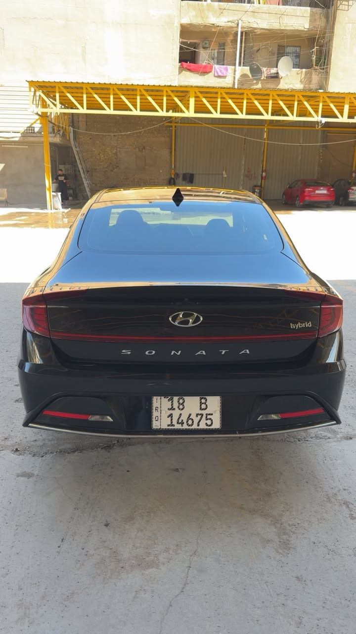 سوناتا هايبرد موديل 2022 نص موصفات
 
 
ضرر موضح بالصور 
ماشيه66  ميل 
- بصمة ابواب لمس + تشغيل + صندوق
- كشن كهرباء  + تدفئه الستيرن( السكان)
- خزن 128 كيكا + ( android auto + apple car play)
- رادرات 4 امامي وخلفي توقف تلقائي
- اشاير في المري + نقطة عمياء في المري
- انارة داخلية مركزيه مختلف الالوان 
- + تحكم عام على السياره
- سستم صوت BOSE الصوت 12 سماعة و دمام 2
- لايت امامي 4 عدسات LED
- هاندبريك بصمه + اوتو هولد للتوقف في الازدحامات
- شاحنة طوارئ شحن سريع
- منفذ USB امامي خلفي 
- شفتات في الاستيرن كير ( تبترونك رياضي )
- نظام المساعده على الاصطفاف
- نظام الترحيب عنده الاقتراب داخل وخارج السياره
- وضعيات قياده 4  
- نظام تحديد المسار 
- مثبت سرعه 
- نظام مستشعرات في الباب من تنفتح الباب تتوقف السياره 
- تبريد السياره بيانو
مكان السياره بغداد 
السعر: 168 وبيها مجال 
***********
