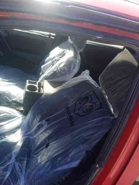 السلام عليكم
البيع سياره 
نوع فكتر 
حجم 16 
محرك لا صرف لا نفح 
كير شرط
موديل 1991
بدون صبغ بس دوار دواسات 
كهرباء كلها شغل 
السعر 35بيه مجال 
***********
***********
مكان سياره 
موصل حمام العليل 
شرط التحويل
