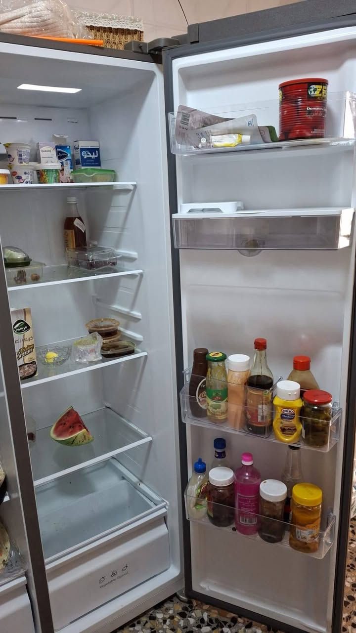 ثلاجه ومجمده نوع LG اخت الجديده مستخدمه جدا جدا قليل بعدها بالنايلون اخذتها بمليون و50 دابيعها ب 850


**إذا كنت صاحب هذا الإعلان وتريد حذفه لأي سبب، رجاءا أرسل رسالة إلى الدعم الفني**
