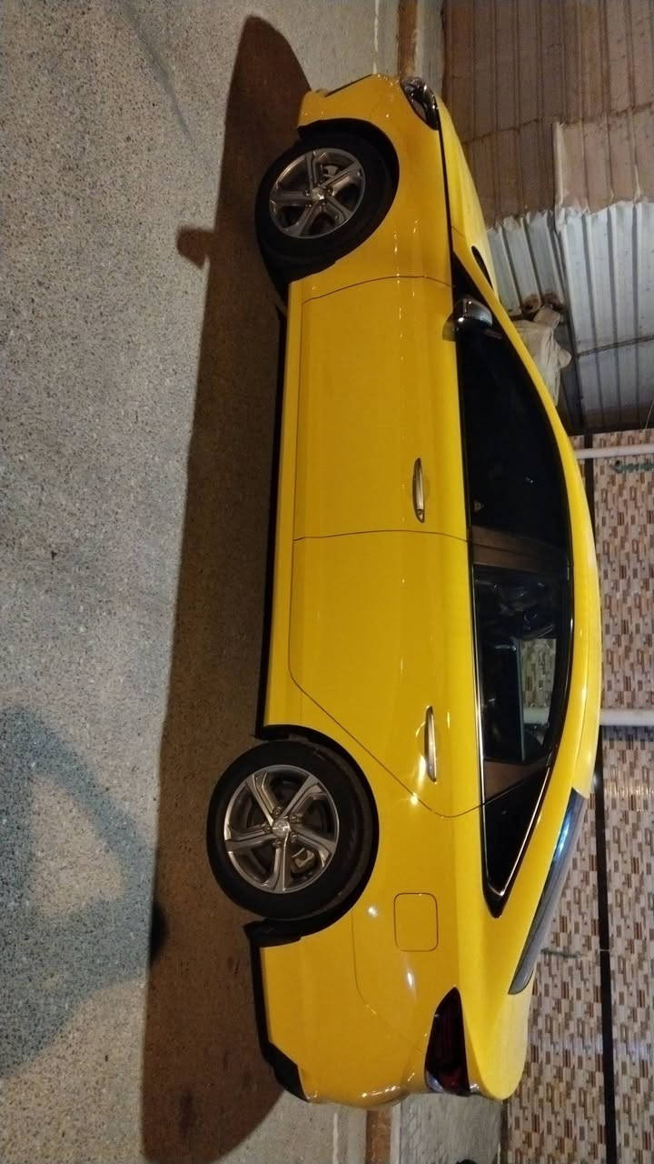 سلام عليكم سوناته للبيع موديل 2023 رقم بصره بسمنه تحويل ثاني يوم سياره توه طالعه من صبغ كفاله عامه فول مواصفات بس ماعده لبصمه اشاير بلمرايه لسعر خاص انه مكلف بلنشر ليحب يتصل ع هذا لرقم :***********
