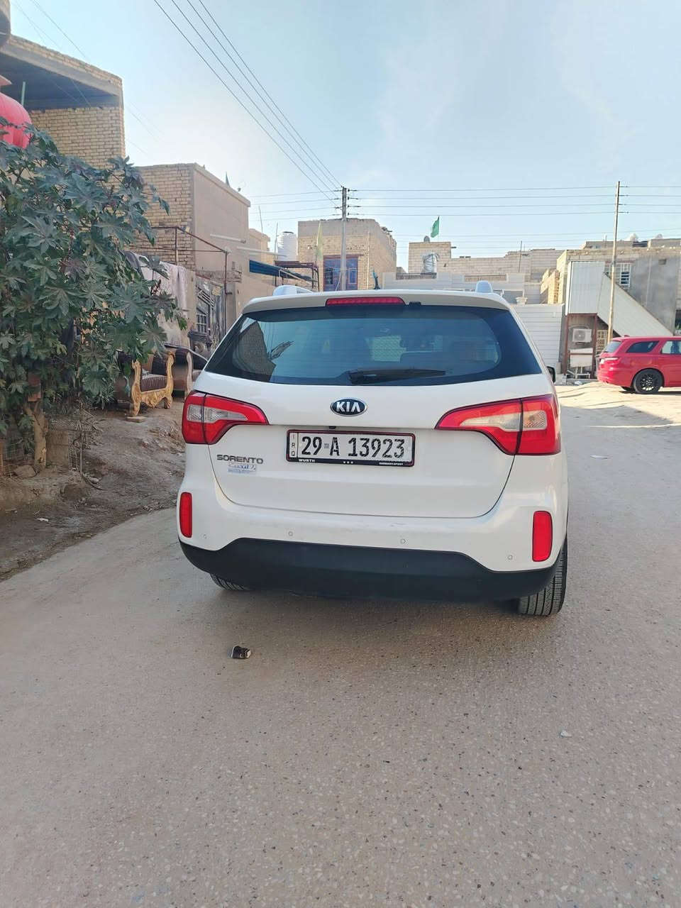 سلام عليكم كيه سورنتو موديل 14 خليجي 
فول ماعدا البصمه محرك دوش اربعه سلندر
***بيه صبغ صفحة السائق مع تبديل باب السائق ***
رقم واسط انكليزي... العنوان الناصريه مدينة الصدر 
رقم الهاتف *********** متواجد فيس و واتساب
