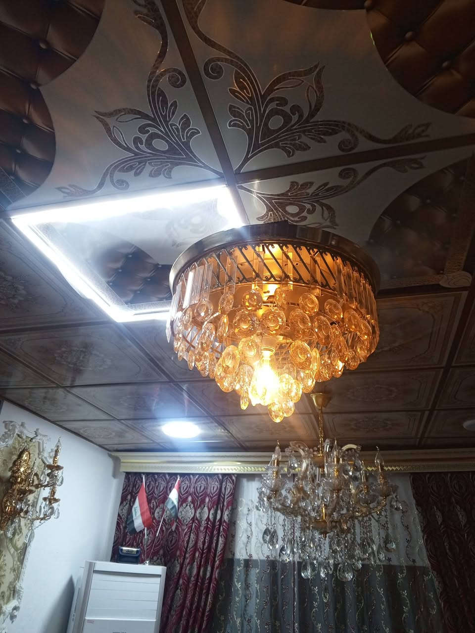 مروحة ام الثريا 3 سرع للمراوس فقط فقط مع بنكه سقفية تشتغل عالريمونت الاتصال على الرقم *********** لايوجد رد عالتعليق
