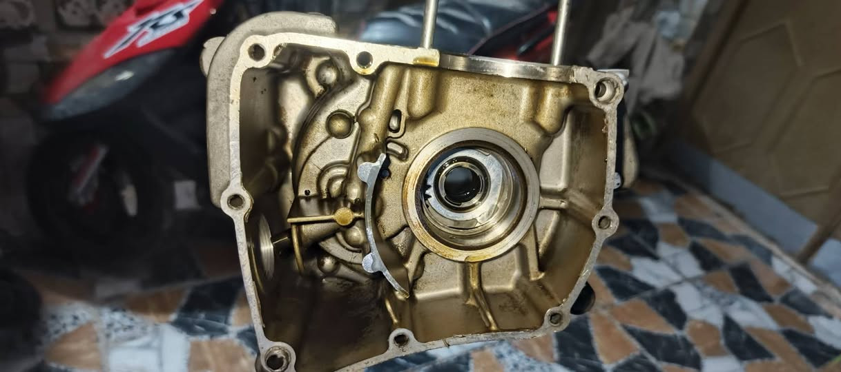 السلام عليكم غراض محرك كامله عندي من برغي مال هندر يعني كلشي موجود تواصل خاص أو على رقم 
***********
