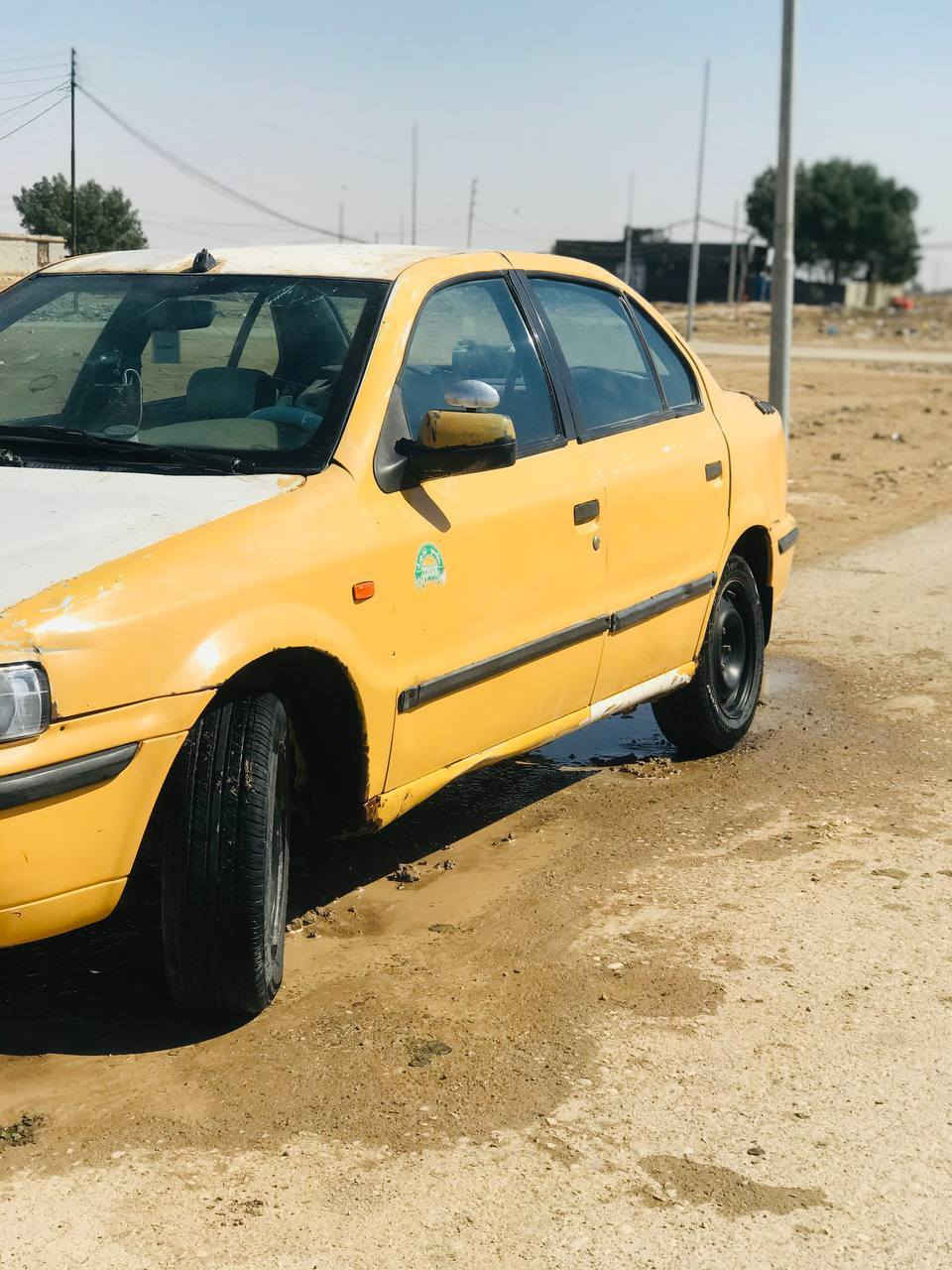 السلام عليكم سمند للبيع رقم واسط
سياره جاهزه مكينه وكير خير من الله حداديه قبل اسبوع مبدله شرط التحويل مصفره هيئه وغرامات تخم تاير جديد 

حساس خلفي تدفئه تبريد السعر 27 وبيه مجال بسيط 

العنوان بغداد 

رقم الهاتف ***********
