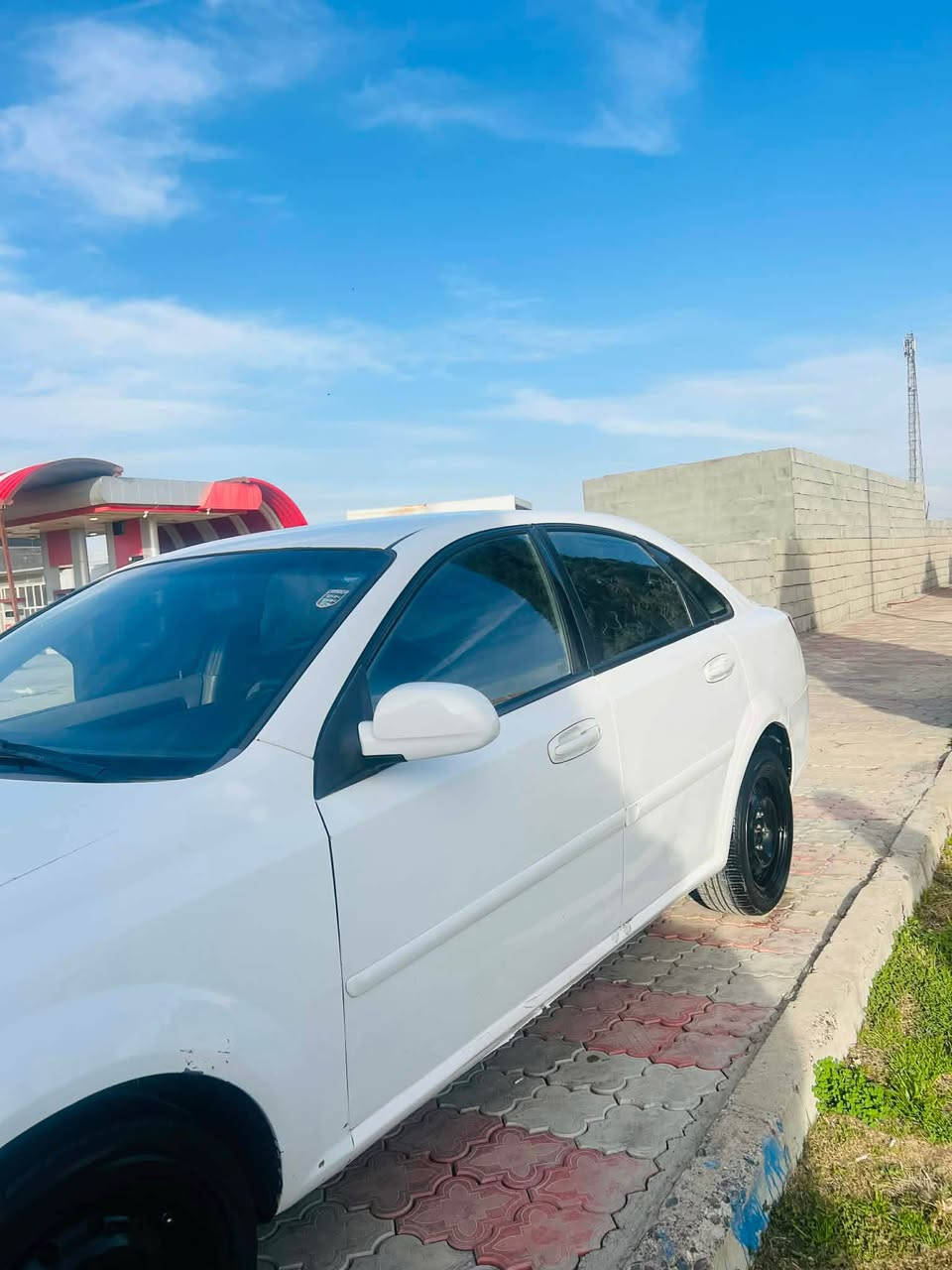 ئؤبترا
موديل ٢٠١١
گير تؤماتيك
سه نه وه ي  ئه م سال  به رجوو
گير مكينه
به شه  ره ت
به س  بؤنيت بؤياغ
خرام له سه ر ٤ گه لا
شوين هه ولير 
***********
سحريش ٨٣
كه لا  مه جاليك براين كويسينجاك, أربيل
