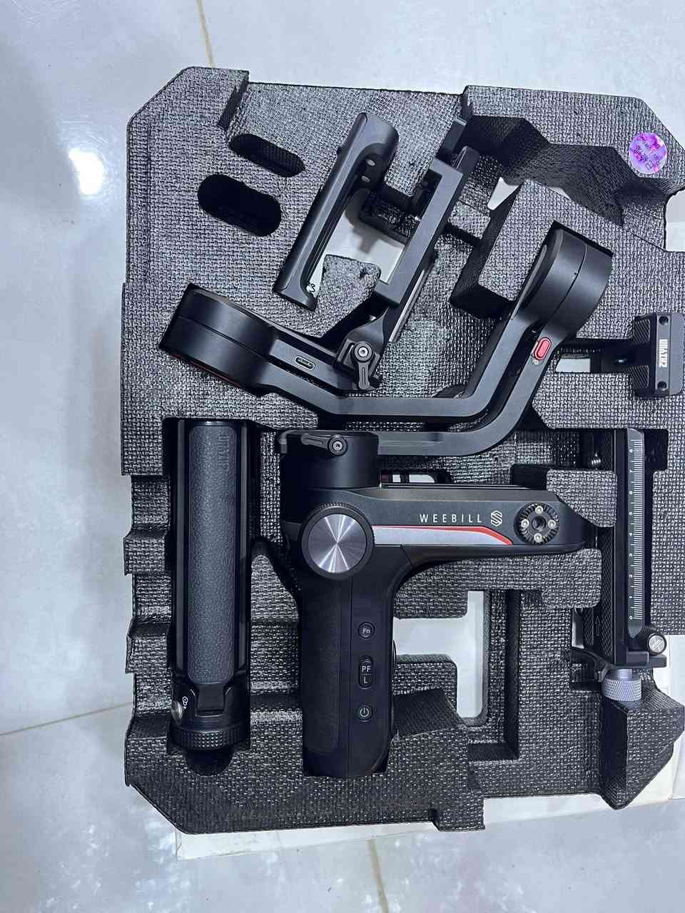 كامره نيكون 7200
كامره كلش نضيفه ستخدام شخصي
كامله مابيها اي نقص 
معا عدسه رياضيه70/300
بطاريات 2
شاحنه 
جنطه
جيلاتين 2
بلاجكتور معا بطاريات عدد 2
+
رونين WEEBILLمانع هتزار جديد ابيعك مستخدم كلش نضيف
+
ستاند ثلاثي مستخدم كلش قليل
+
استاند احادي
 
كامره مال كلش مرتبه ونضيفه
أبيع كل شقله بوحدها
للاستفسار ***********
مكاني بابل حله جبله
