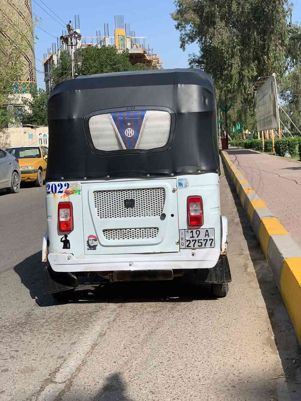 سلام عليكم شباب تكتك البيع واحد وعشرين بيضه رقم نكليزي وبسمي رايدها ٦٥٠٠وبيها مجال بيها تعمير التكتك مكاني بغداد البياع تقاطع درويش وتساب فقط ***********

